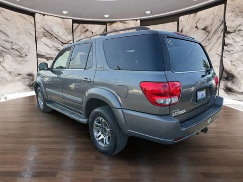 Used 2005 Toyota Sequoia SR5 RWD image 9