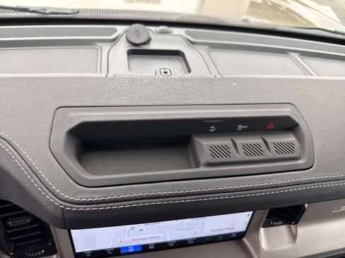 Used 2025 Ford Bronco Outer Banks AWD/4WD image 19
