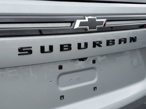 Used 2023 Chevrolet Suburban Z71 w/ Z71 Off-Road Package image 38