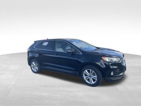 Used 2019 Ford Edge SEL w/ Equipment Group 201A AWD/4WD image 3