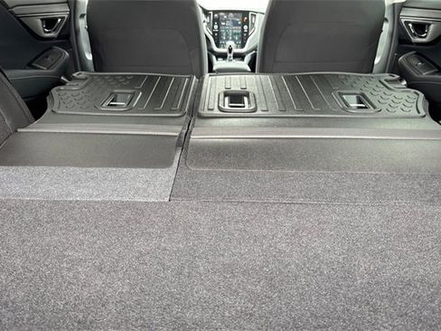 Used 2025 Subaru Outback Premium image 12