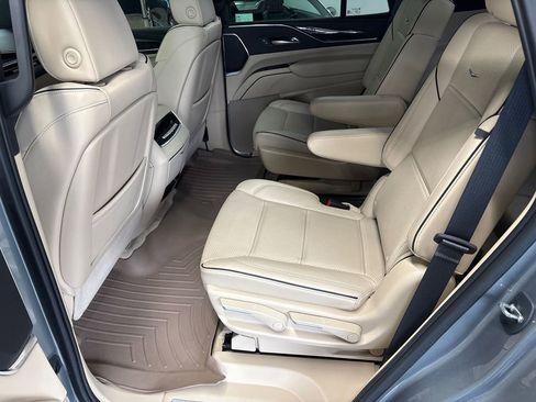 Used 2023 Cadillac Escalade Premium Luxury w/ Performance Package AWD/4WD image 43