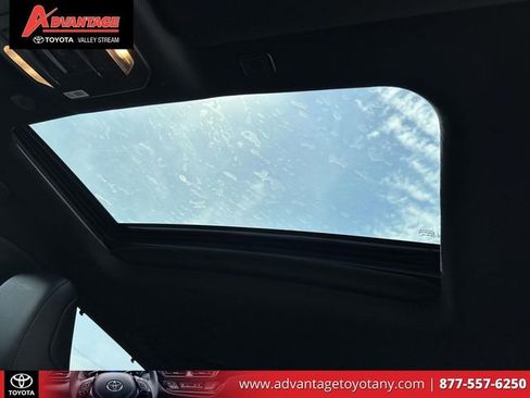 Used 2026 Toyota Highlander XSE image 24