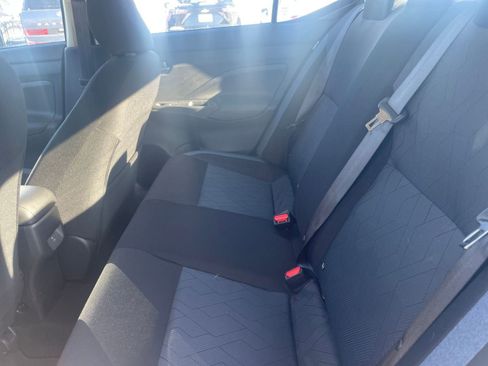 Used 2025 Nissan Versa SV image 25