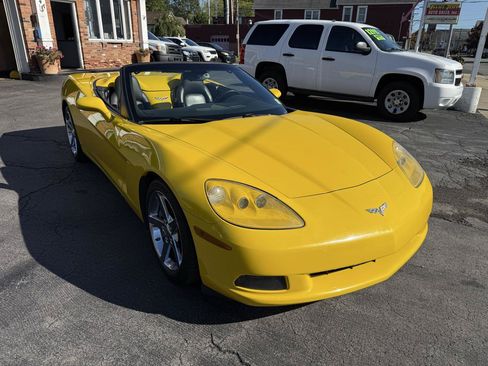 Used 2008 Chevrolet Corvette Convertible RWD image 3