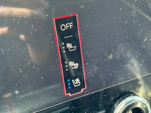 Used 2025 GMC Yukon AT4 Ultimate w/ LPO, Floor Liner Package AWD/4WD image 17