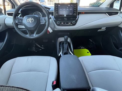Used 2020 Toyota Corolla LE FWD image 23