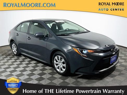 Certified 2025 Toyota Corolla LE FWD image 1