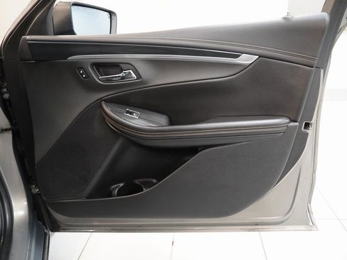 Used 2019 Chevrolet Impala LT w/ LT Convenience Package image 30