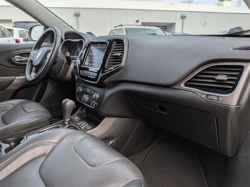 Certified 2020 Jeep Cherokee Limited w/ Technology Group image 23