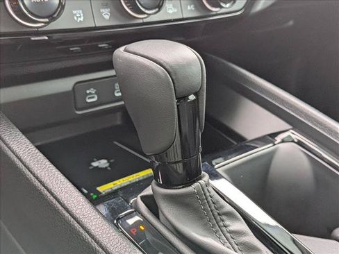 Certified 2025 Honda Accord EX-L image 12