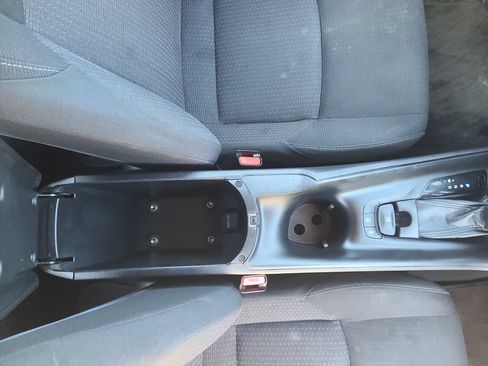 Used 2018 Toyota C-HR XLE FWD image 26