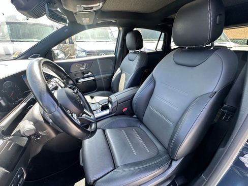 Used 2021 Mercedes-Benz GLA 250 4MATIC w/ AMG Line Exterior image 11