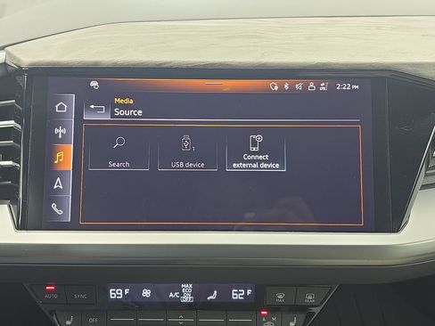 Used 2023 Audi Q4 e-tron Premium Plus w/ Premium Plus AWD/4WD image 22