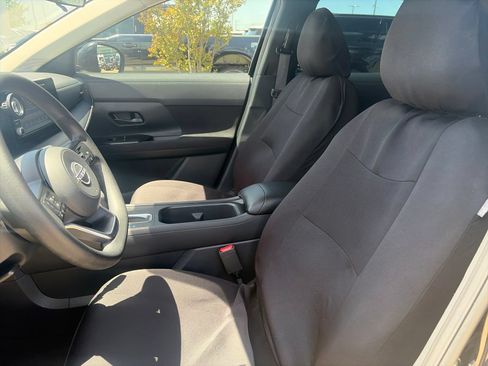 Used 2025 Nissan Kicks S FWD image 13