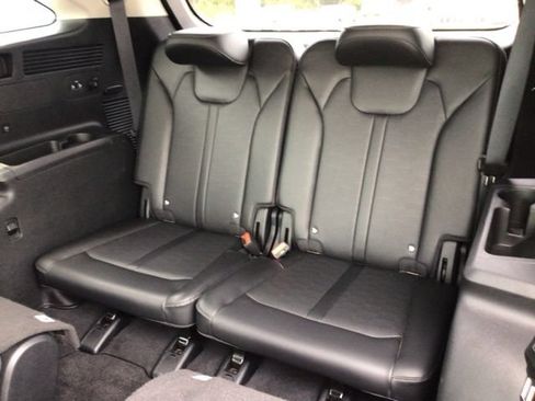 Used 2024 Kia Sorento SX AWD/4WD image 15