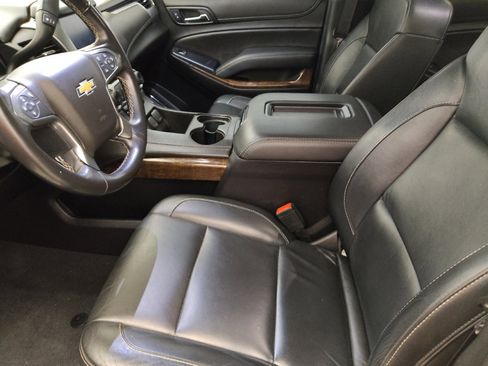 Used 2019 Chevrolet Tahoe LT RWD image 17