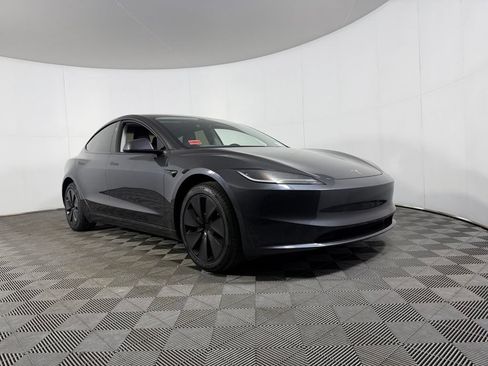 Used 2025 Tesla Model 3 Long Range RWD image 3