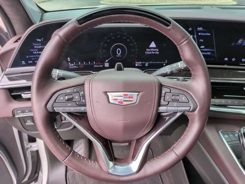 Certified 2024 Cadillac Escalade Sport Platinum w/ LPO, ONYX Package AWD/4WD image 15