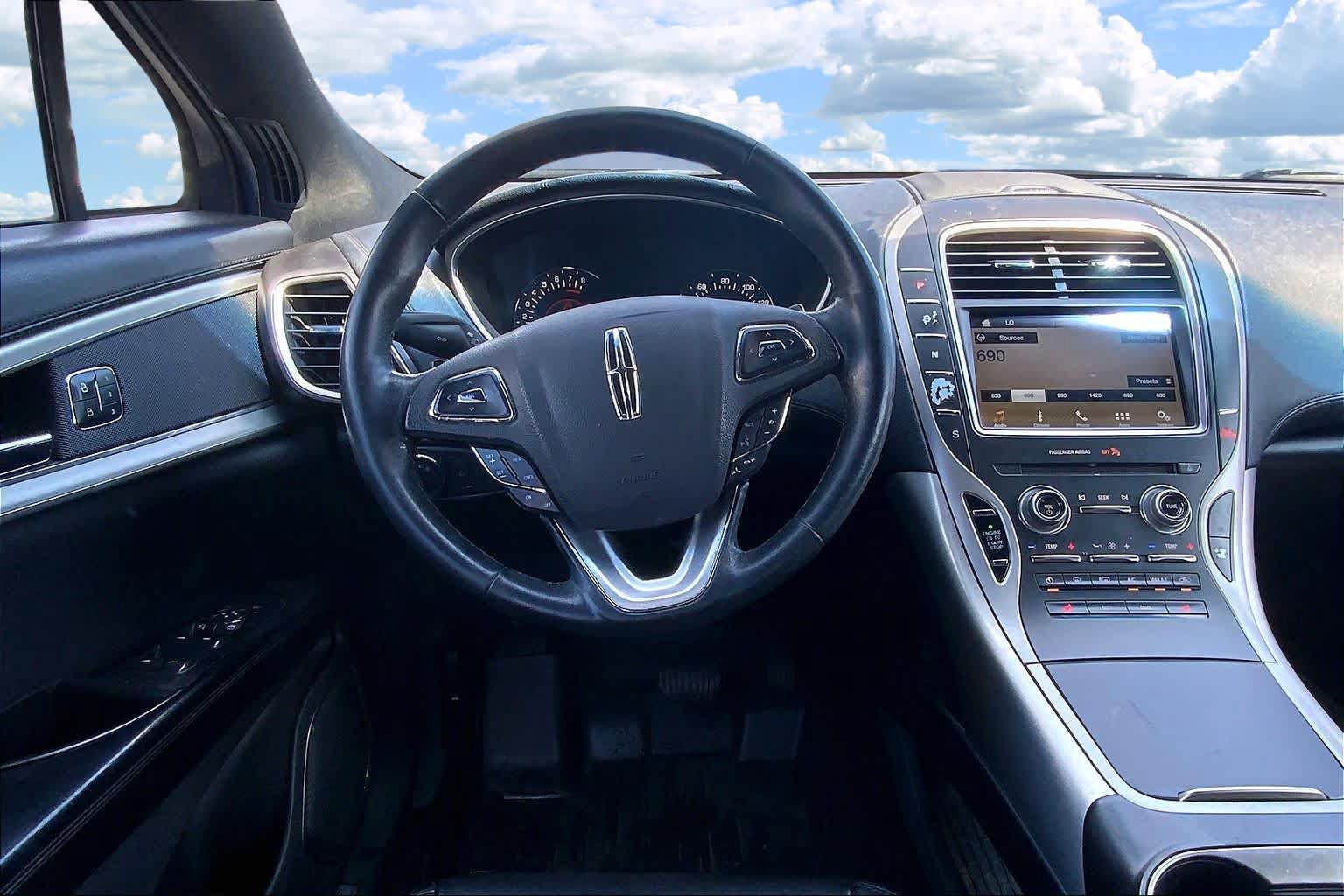 Used 2017 Lincoln MKX Premiere AWD/4WD image 14
