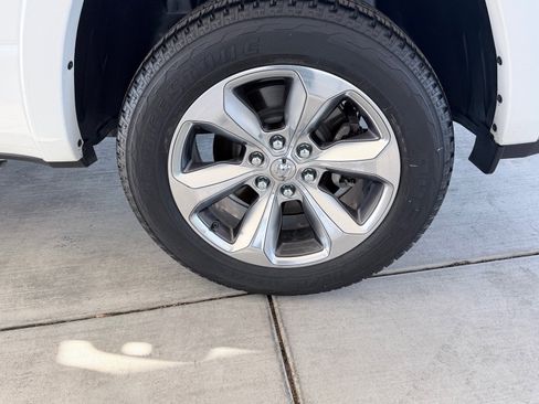 Used 2020 RAM 1500 Limited image 28