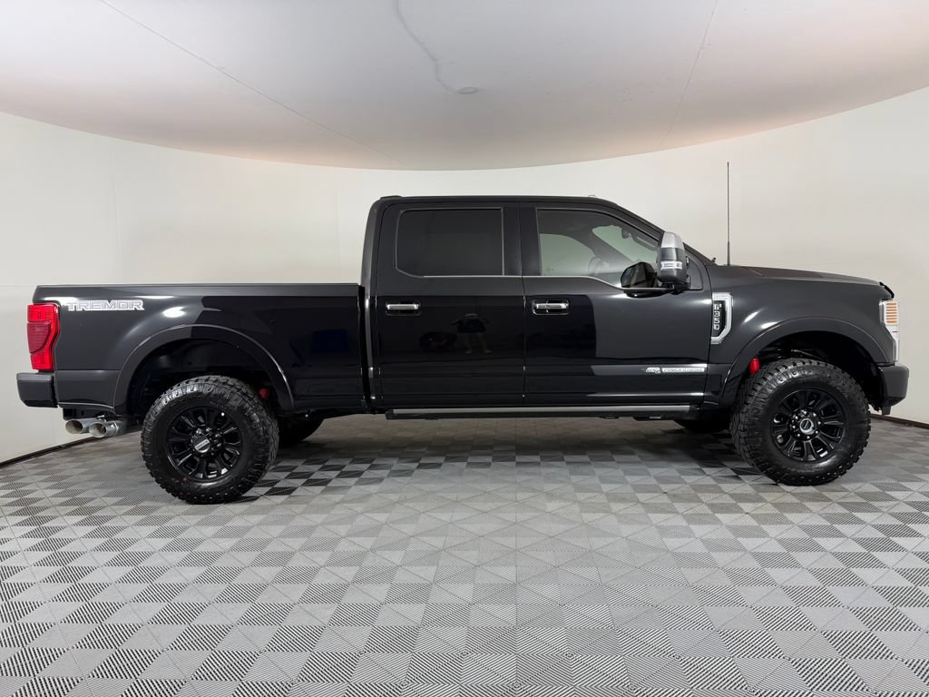 Used 2022 Ford F350 Platinum w/ Tremor Off-Road Package AWD/4WD image 2