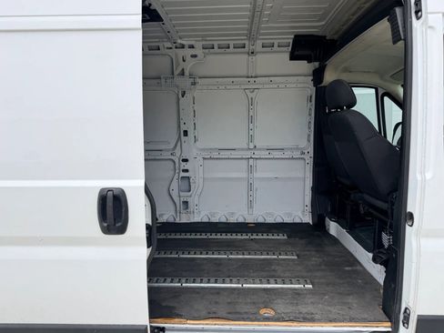Used 2023 RAM ProMaster 2500 FWD image 23