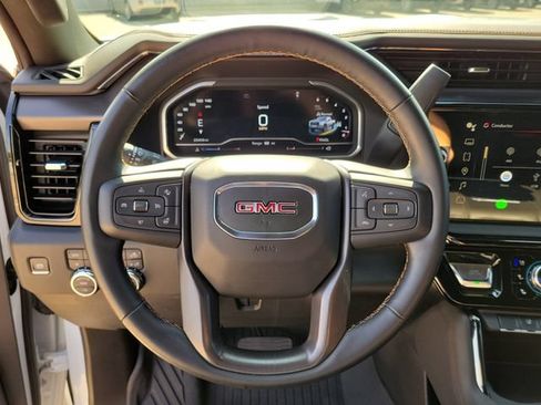 Used 2024 GMC Sierra 2500 AT4 w/ AT4 Preferred Package AWD/4WD image 21