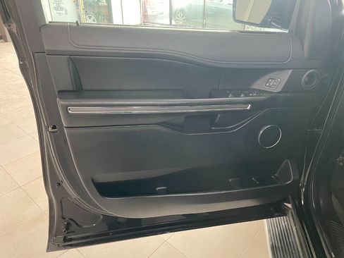 Used 2020 Ford Expedition XLT w/ Equipment Group 202A image 15