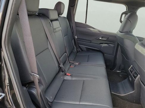 Used 2025 Lexus GX 550 AWD/4WD image 16