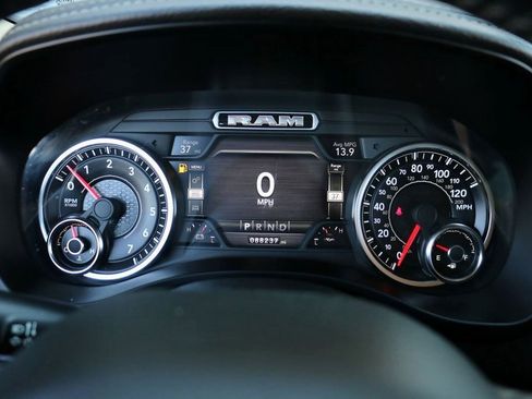 Used 2019 RAM 1500 Laramie image 12