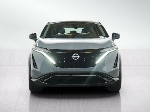Used 2023 Nissan Ariya AWD/4WD image 8
