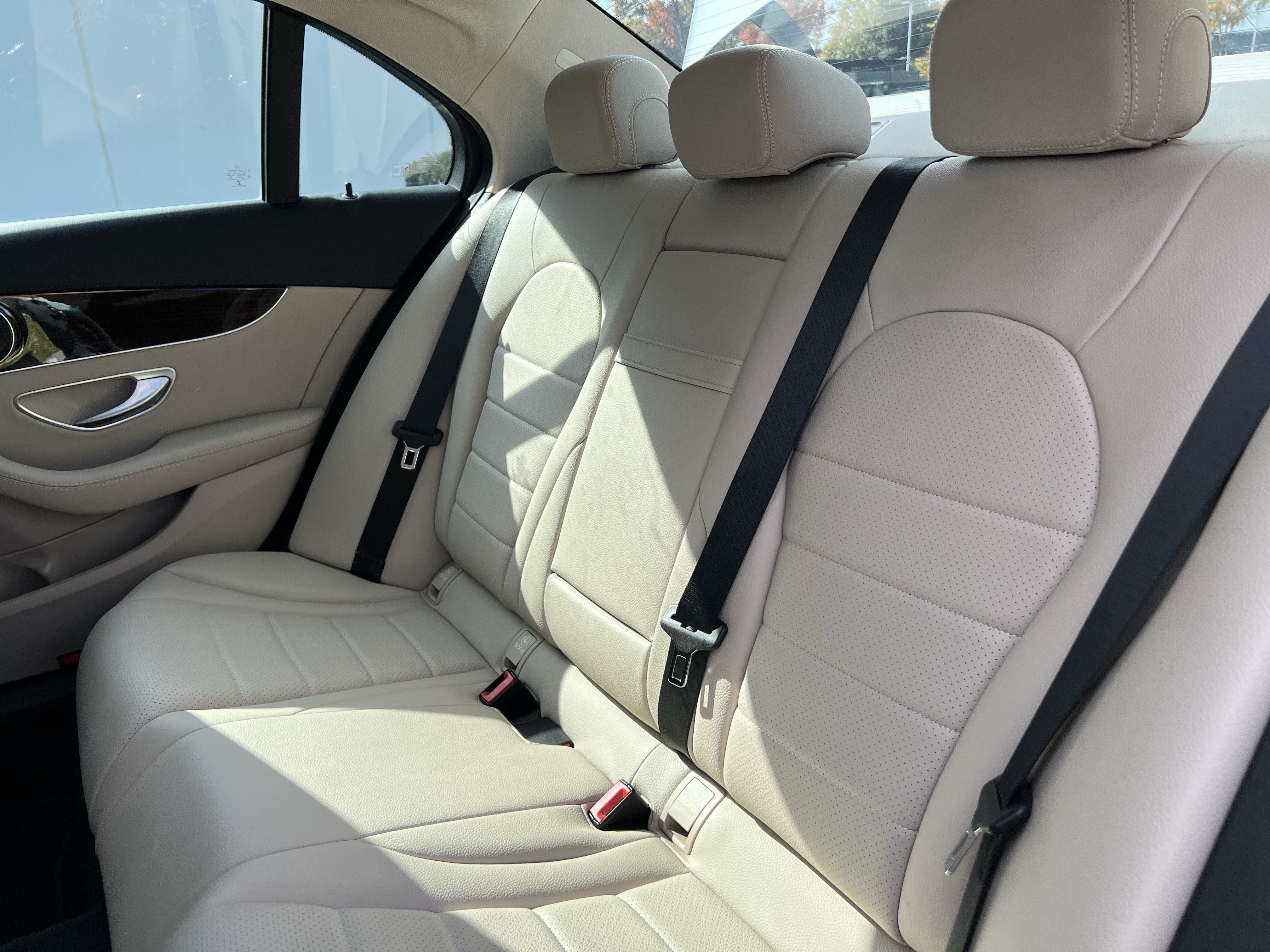 Used 2018 Mercedes-Benz C 300 Sedan image 34