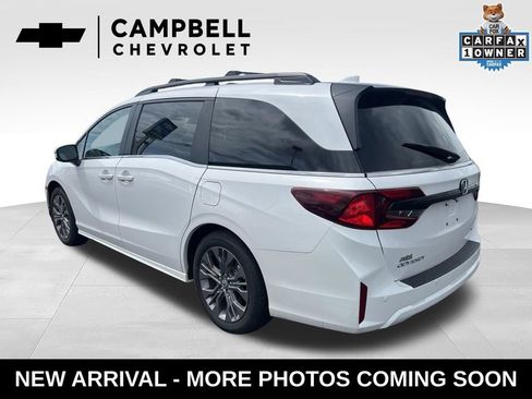 Used 2025 Honda Odyssey Touring image 3