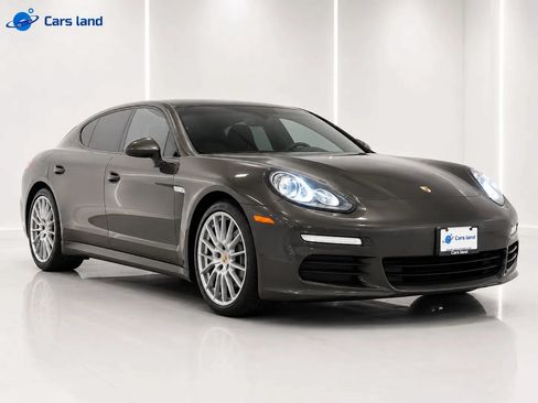 Used 2015 Porsche Panamera image 6
