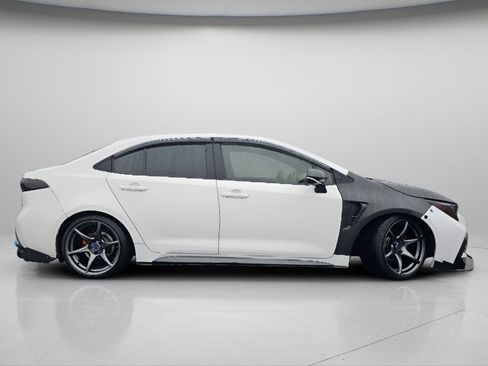Used 2020 Toyota Corolla XSE image 9