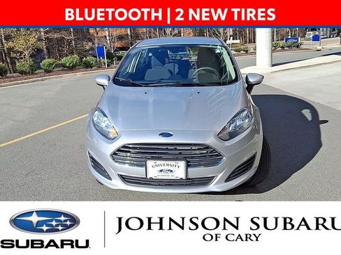Used 2018 Ford Fiesta SE image 3