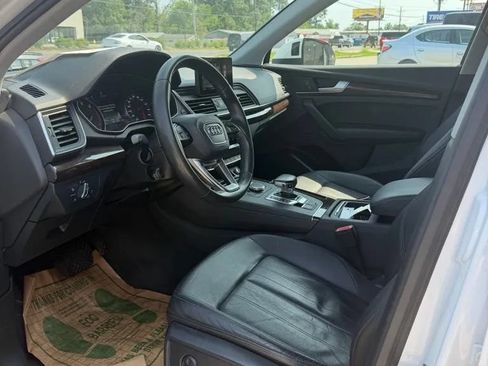 Used 2019 Audi Q5 2.0T Premium w/ Convenience Package AWD/4WD image 12