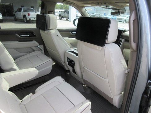 New 2026 GMC Yukon Denali w/ Denali Reserve Package RWD image 14