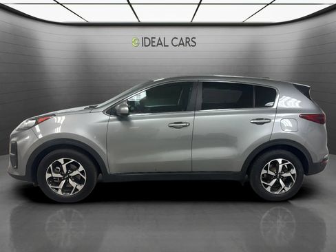 Used 2020 Kia Sportage LX FWD image 2