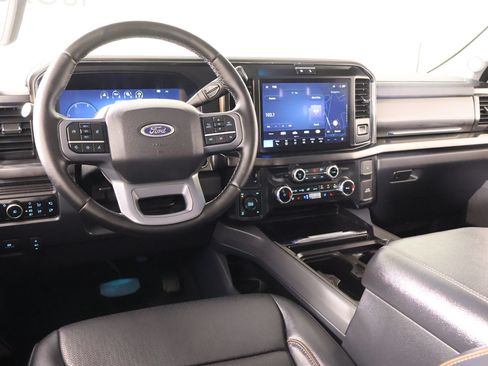 Used 2026 Ford F250 Lariat w/ Black Appearance Package AWD/4WD image 2