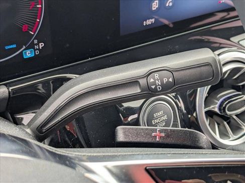 Certified 2025 Mercedes-Benz GLA 250 image 12