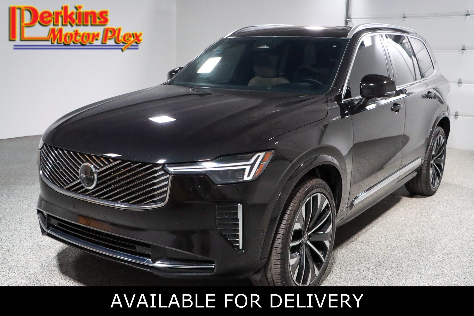 Used 2025 Volvo XC90 B6 Plus AWD/4WD image 1