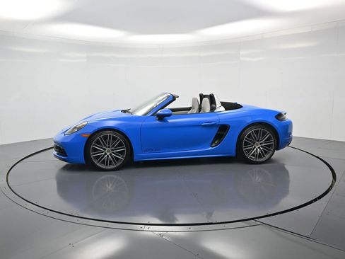 Certified 2025 Porsche 718 Boxster GTS RWD image 2
