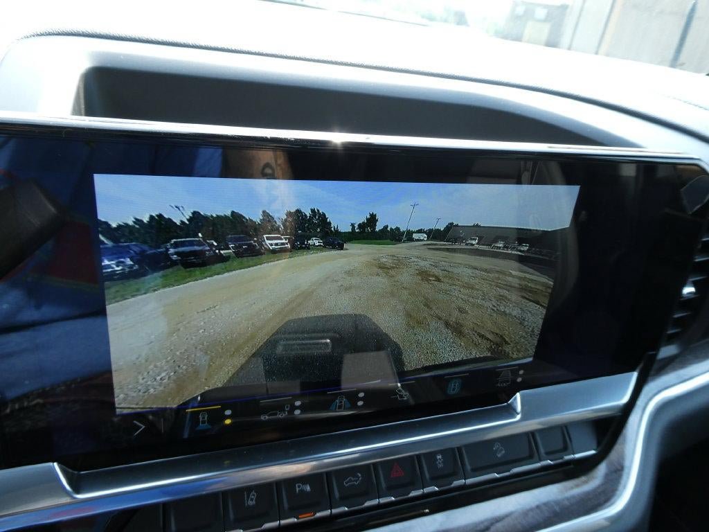 New 2026 Chevrolet Silverado 2500 LTZ w/ LTZ Plus Package AWD/4WD image 31