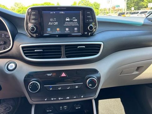 Used 2019 Hyundai Tucson Value AWD/4WD image 17