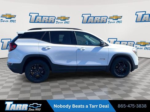 Used 2024 GMC Terrain AT4 w/ Tech Package AWD/4WD image 9