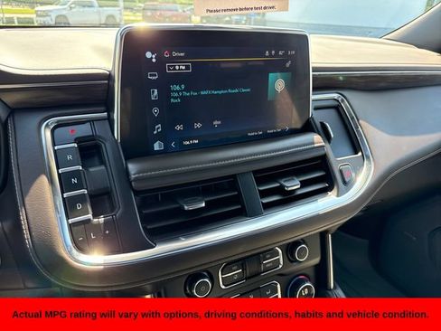 Used 2024 Chevrolet Suburban Z71 w/ Luxury Package AWD/4WD image 19