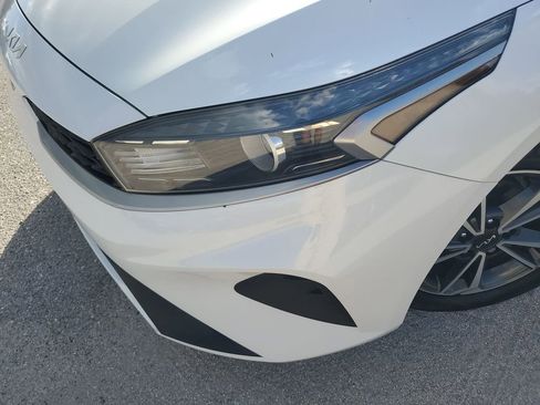 Used 2022 Kia Forte LXS image 16