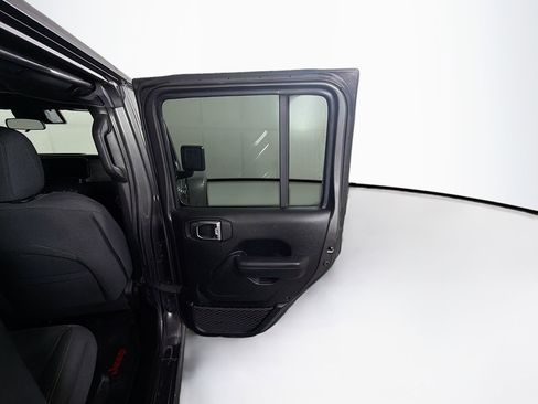 Used 2024 Jeep Wrangler Unlimited w/ Convenience Group AWD/4WD image 28